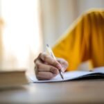 Difference Between Expository and Argumentative Essay